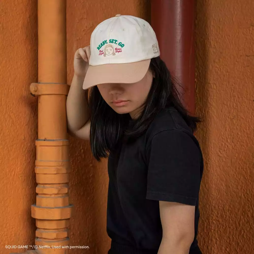 squid-game-curved-bill-cap-red-light-green-light-1751121574-1