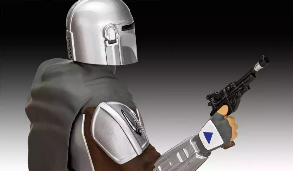 star-wars-the-mandalorian-model-kit-din-djarin-the-bounty-hunter-1751299082-8