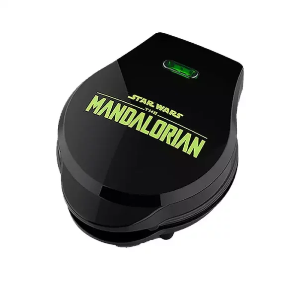 star-wars-the-mandalorian-waffle-maker-the-child-1751316415-0