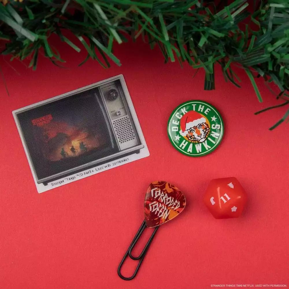 stranger-things-4-advent-calendar-group-1751126427-1