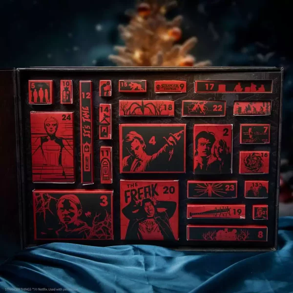 stranger-things-advent-calendar-deluxe-2024-1751121433-6