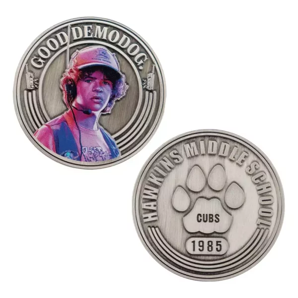 stranger-things-album-coin-album-yearbook-1751133075-5 stranger-things-album-coin-album-yearbook-1751133075-5