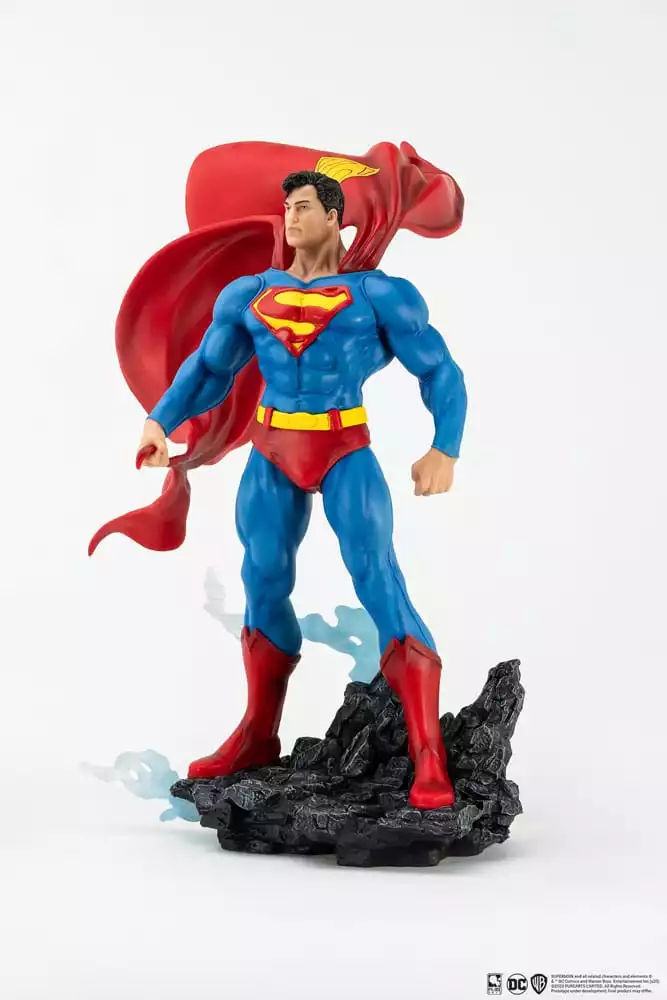 superman-px-pvc-statue-1-8-superman-classic-version-30-cm-1751294638-4