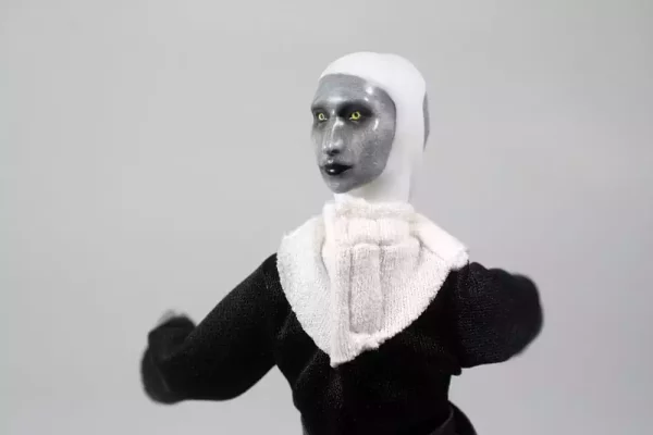 the-nun-action-figure-valak-20-cm-1751228398-6 the-nun-action-figure-valak-20-cm-1751228398-6