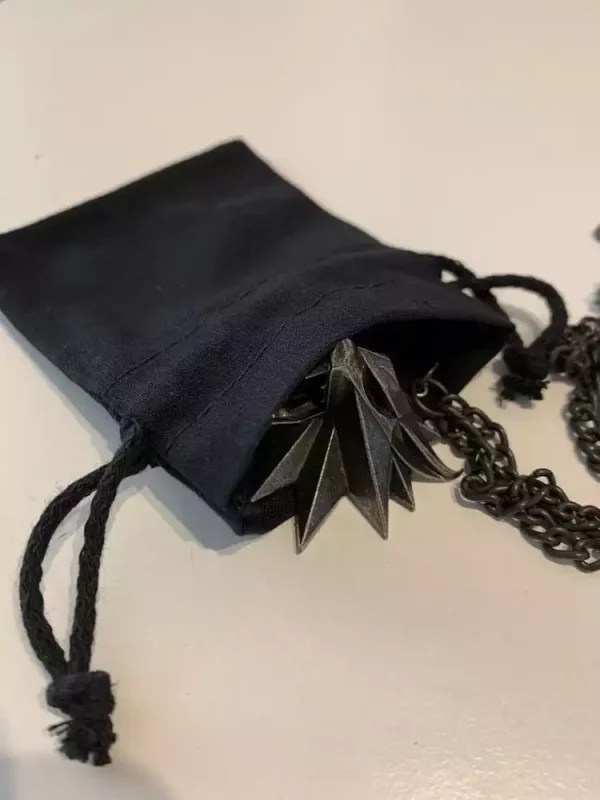 the-witcher-medallion-wolf-school-1751149514-1 the-witcher-medallion-wolf-school-1751149514-1