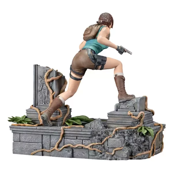 tomb-raider-pvc-statue-lara-croft-24-cm-1751122319-3