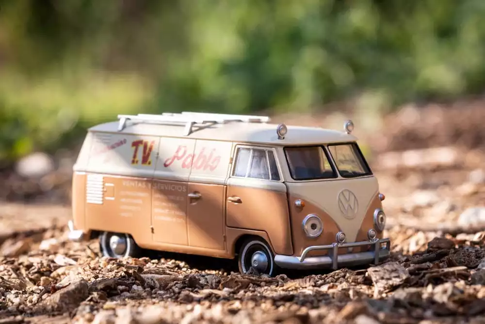 transformers-diecast-model-1-32-1967-vw-bus-t7-wheeljack-1751187267-0