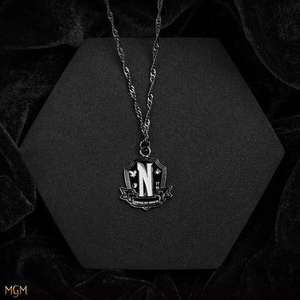 wednesday-necklace-with-pendant-nevermore-academy-black-1751121822-2