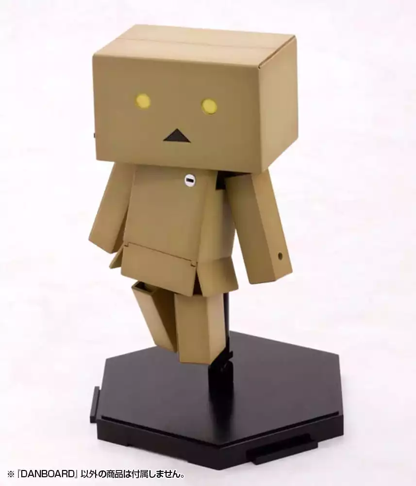yotsubato-plastic-model-kit-danboard-13-cm-1751205882-12