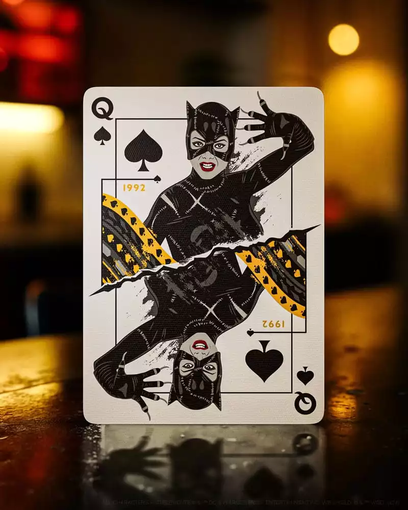 batman-85th-anniversary-playing-cards-1751352592-2