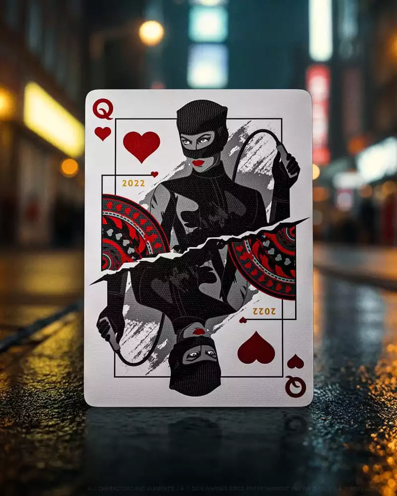 batman-85th-anniversary-playing-cards-1751352611-10