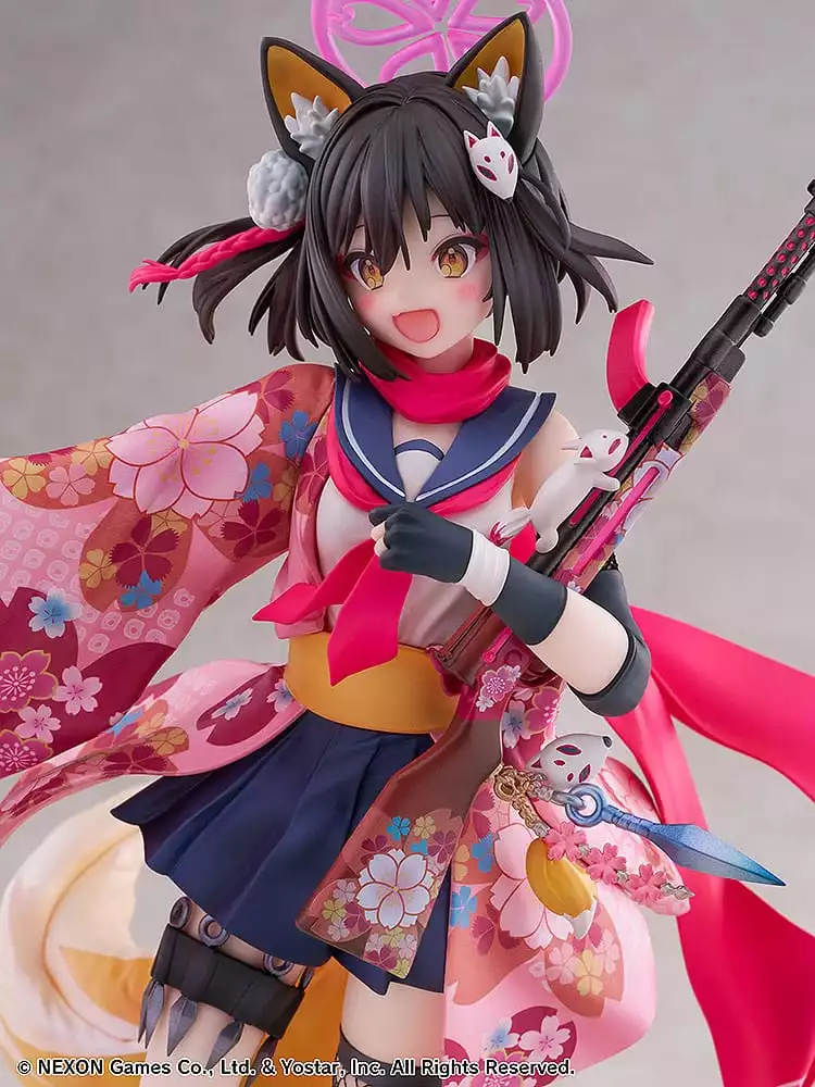 blue-archive-pvc-statue-1-7-izuna-23-cm-1751405788-7