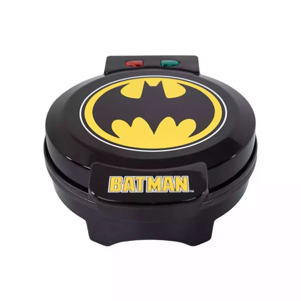 dc-comics-waffle-maker-batman-worlds-greatest-detective-1751493599-0
