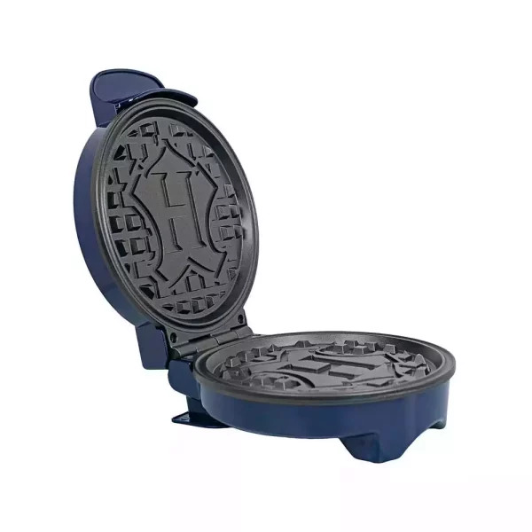 harry-potter-waffle-maker-hogwarts-1751527020-4 harry-potter-waffle-maker-hogwarts-1751527020-4