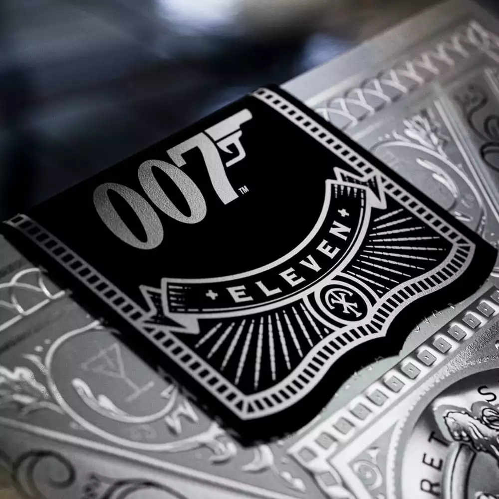 james-bond-playing-cards-silver-edition-1751352432-3