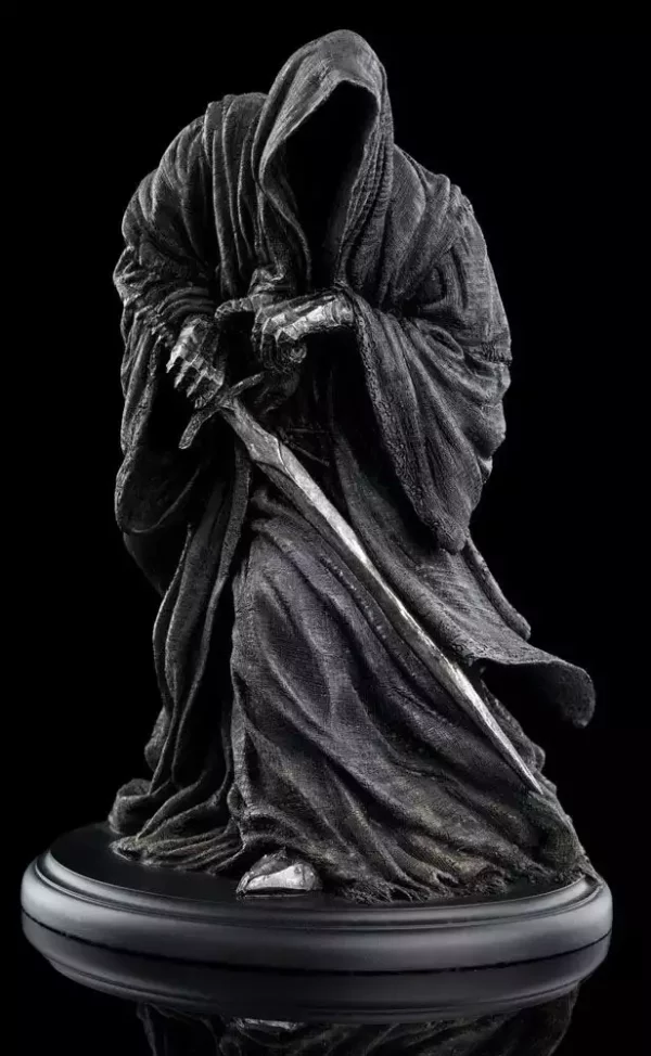 lord-of-the-rings-statue-ringwraith-15-cm-1751402777-0 lord-of-the-rings-statue-ringwraith-15-cm-1751402777-0