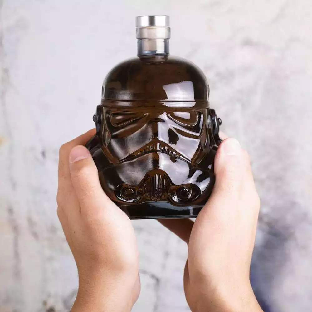 original-stormtrooper-decanter-black-stormtrooper-1751386113-1