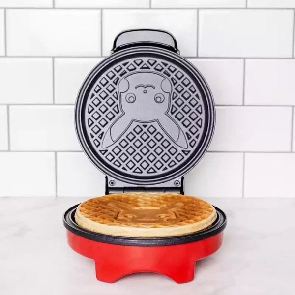 pokemon-waffle-maker-pikachu-1751527025-1
