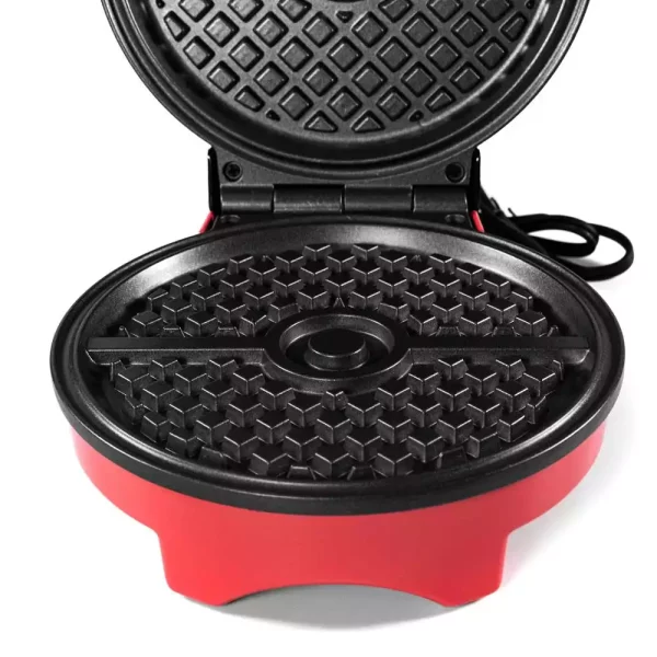 pokemon-waffle-maker-pokeball-1751493525-3 pokemon-waffle-maker-pokeball-1751493525-3