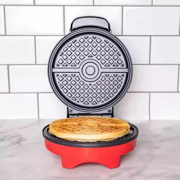 pokemon-waffle-maker-pokeball-1751493542-9 pokemon-waffle-maker-pokeball-1751493542-9