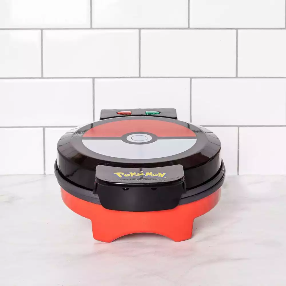 pokemon-waffle-maker-pokeball-1751493544-10