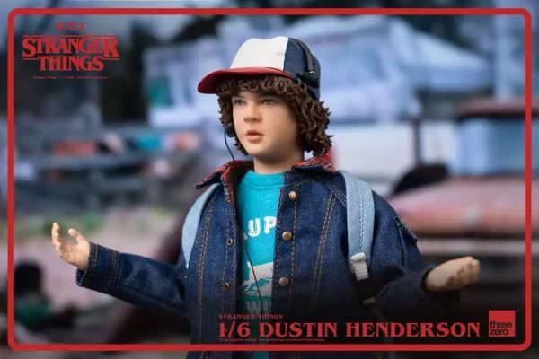 stranger-things-action-figure-1-6-dustin-henderson-23-cm-1751480599-7 stranger-things-action-figure-1-6-dustin-henderson-23-cm-1751480599-7
