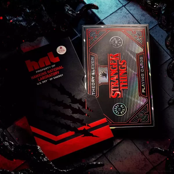 stranger-things-playing-cards-box-set-3-decks-1751353593-6 stranger-things-playing-cards-box-set-3-decks-1751353593-6