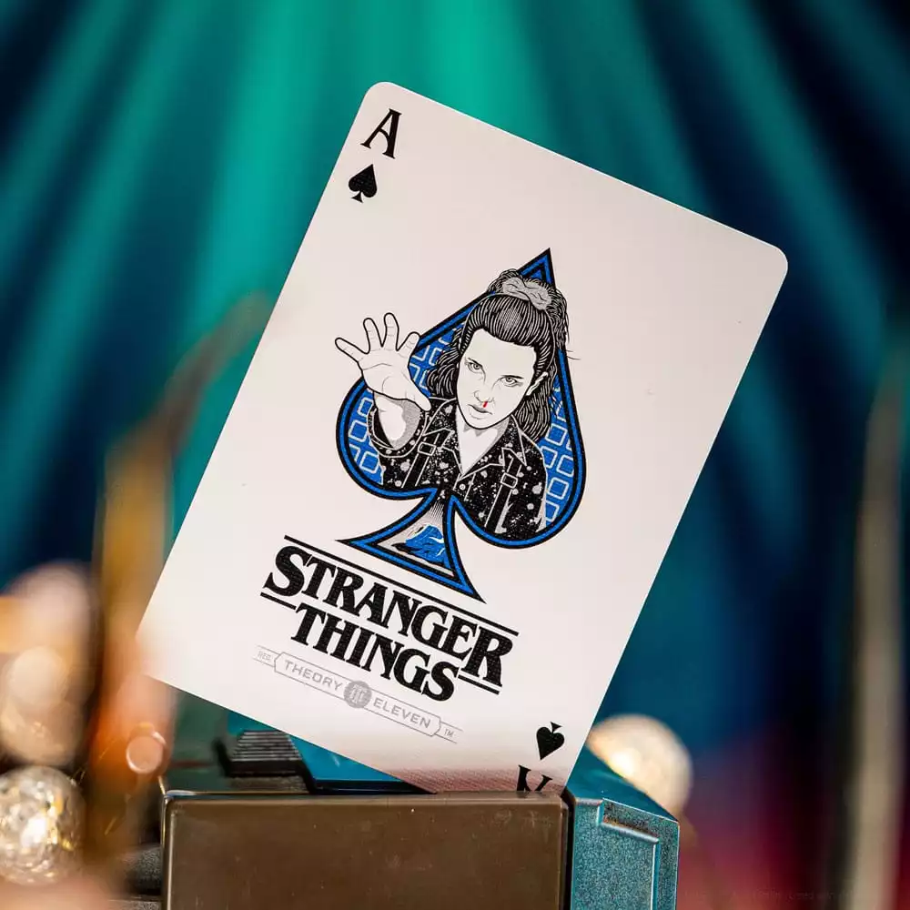 stranger-things-playing-cards-box-set-3-decks-1751353607-12