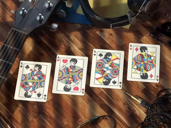 the-beatles-playing-cards-yellow-submarine-1751353927-6