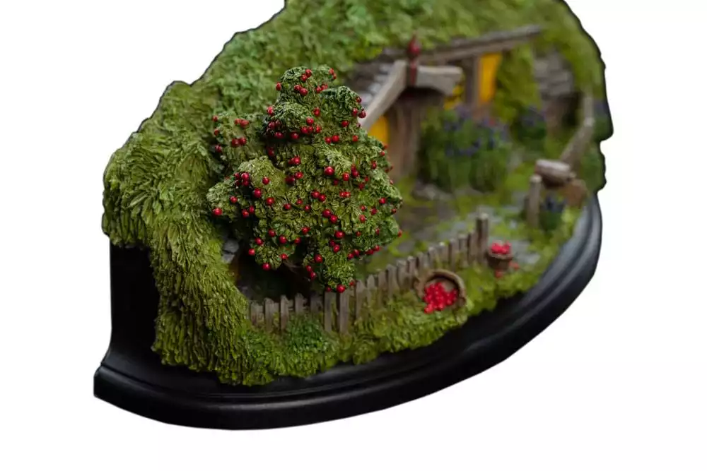 the-hobbit-an-unexpected-journey-statue-13-apple-orchard-20-cm-1751405284-2