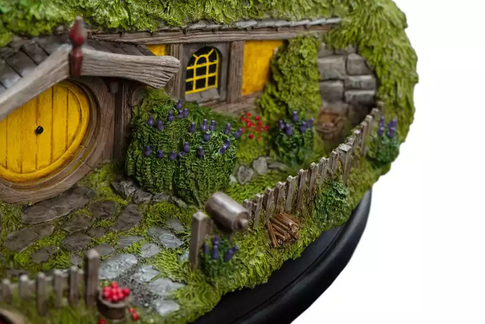 the-hobbit-an-unexpected-journey-statue-13-apple-orchard-20-cm-1751405286-3