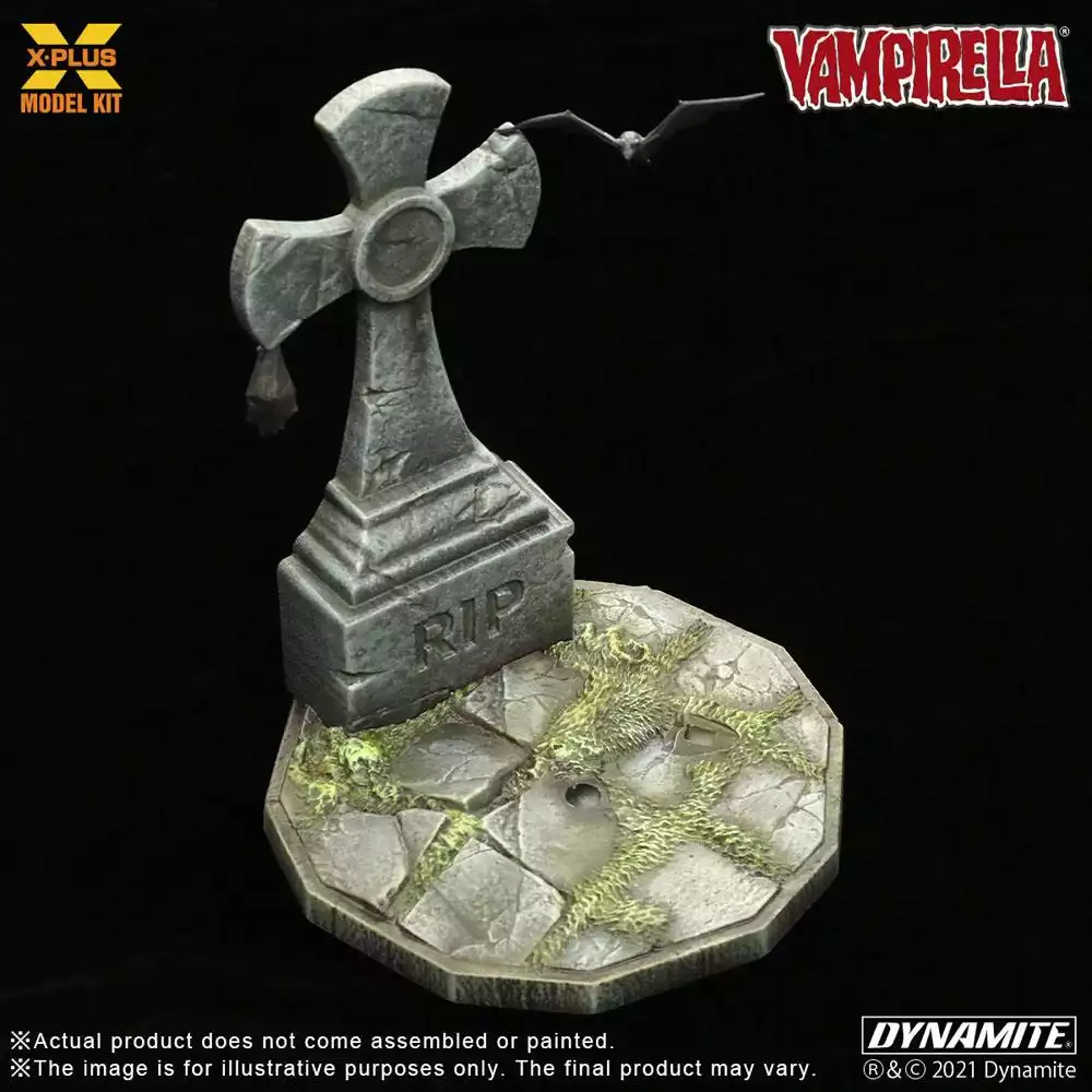 vampirella-plastic-model-kit-pre-painted-1-8-vampirella-23-cm-1751408074-1